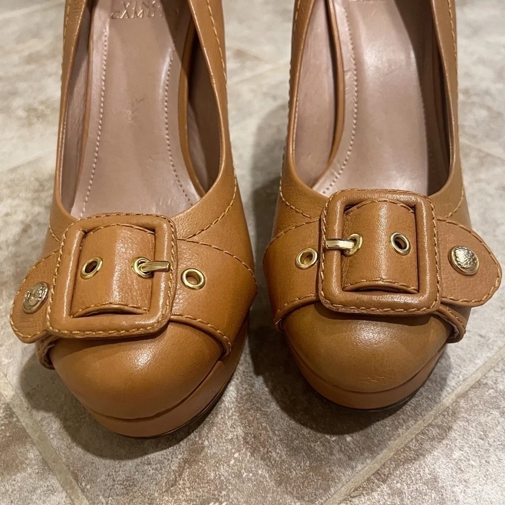 🆕 Vince Camuto Eldred tan leather platform round toe slip on heels …